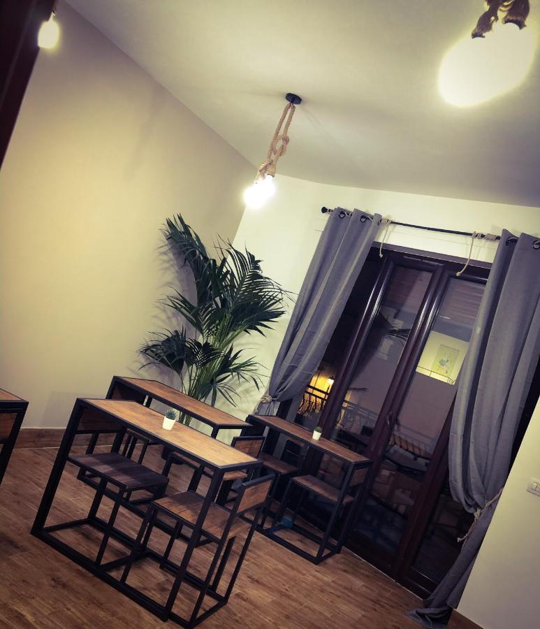 مبيت وإفطار Napoli Central Station Deluxe المظهر الخارجي الصورة