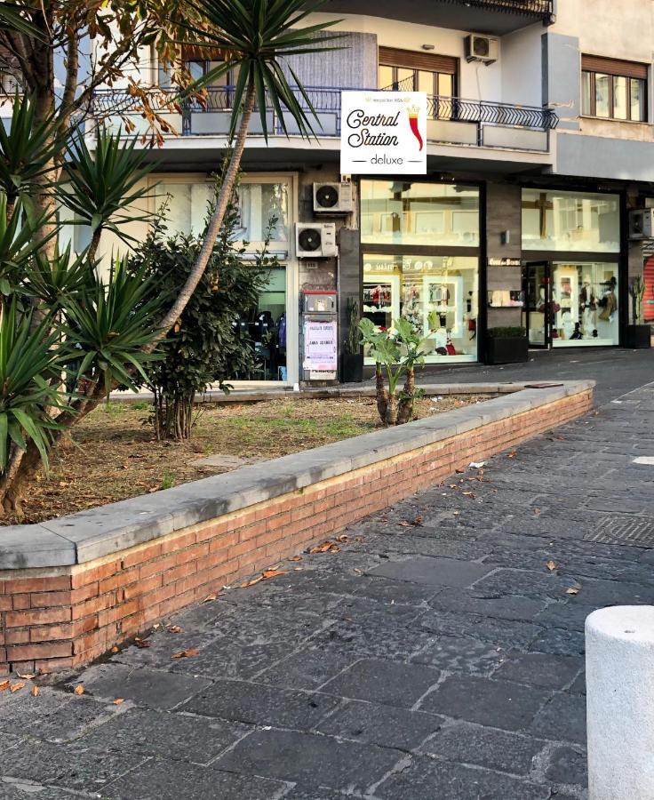 مبيت وإفطار Napoli Central Station Deluxe المظهر الخارجي الصورة